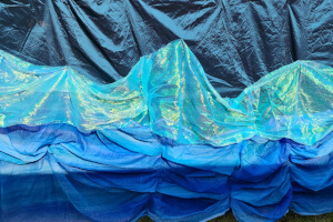 Grande liquidation costumes, matériel